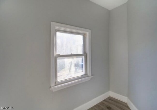 Building Photo - 76 Highland Ave