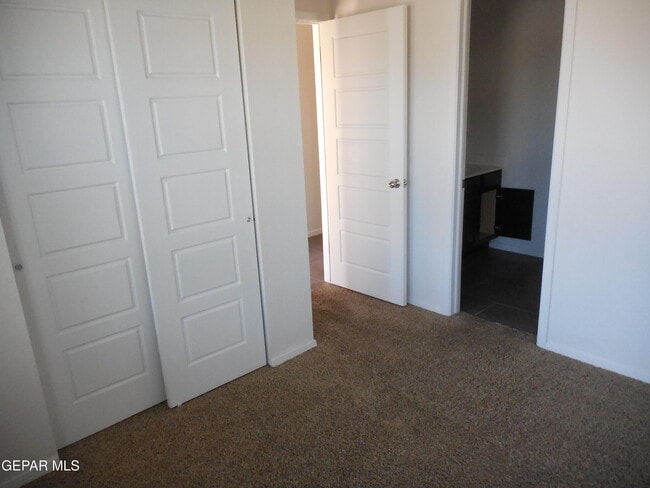 Building Photo - 4925 Copper Ranch Ave