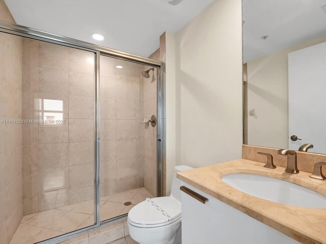 Building Photo - 15051 Royal Oaks Ln