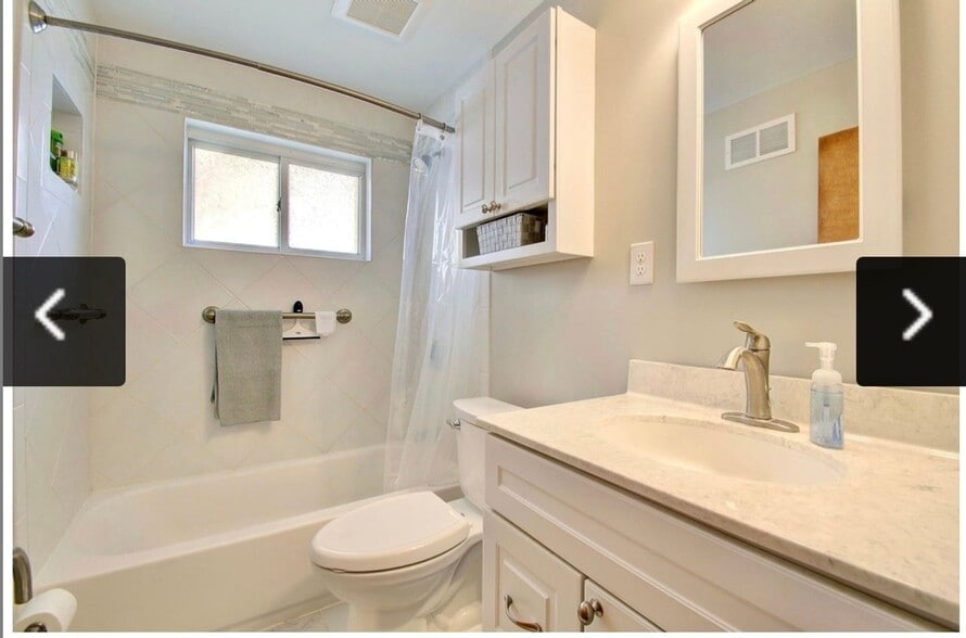 Building Photo - 2401 Carlisle Ave