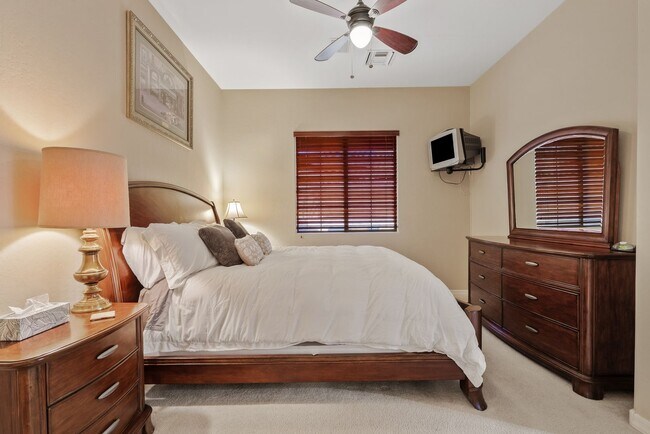 Building Photo - For Rent | 2 Bed | 2 Bath | Desert Dawn Condo in Toscano Villas