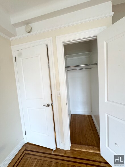 Building Photo - EAST 92 STREET