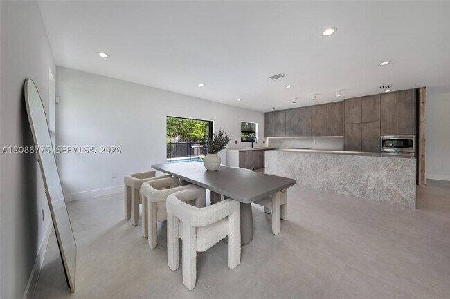 Building Photo - 12790 SW 91 Ave