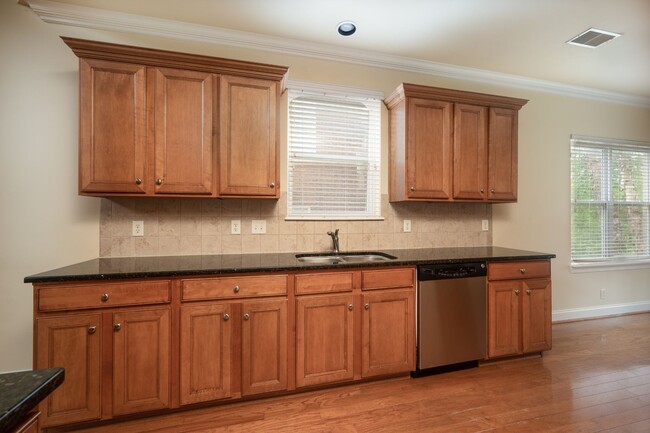 Building Photo - **LUXURIOUS GATED COMMUNITY IN FRANKLIN ZO...