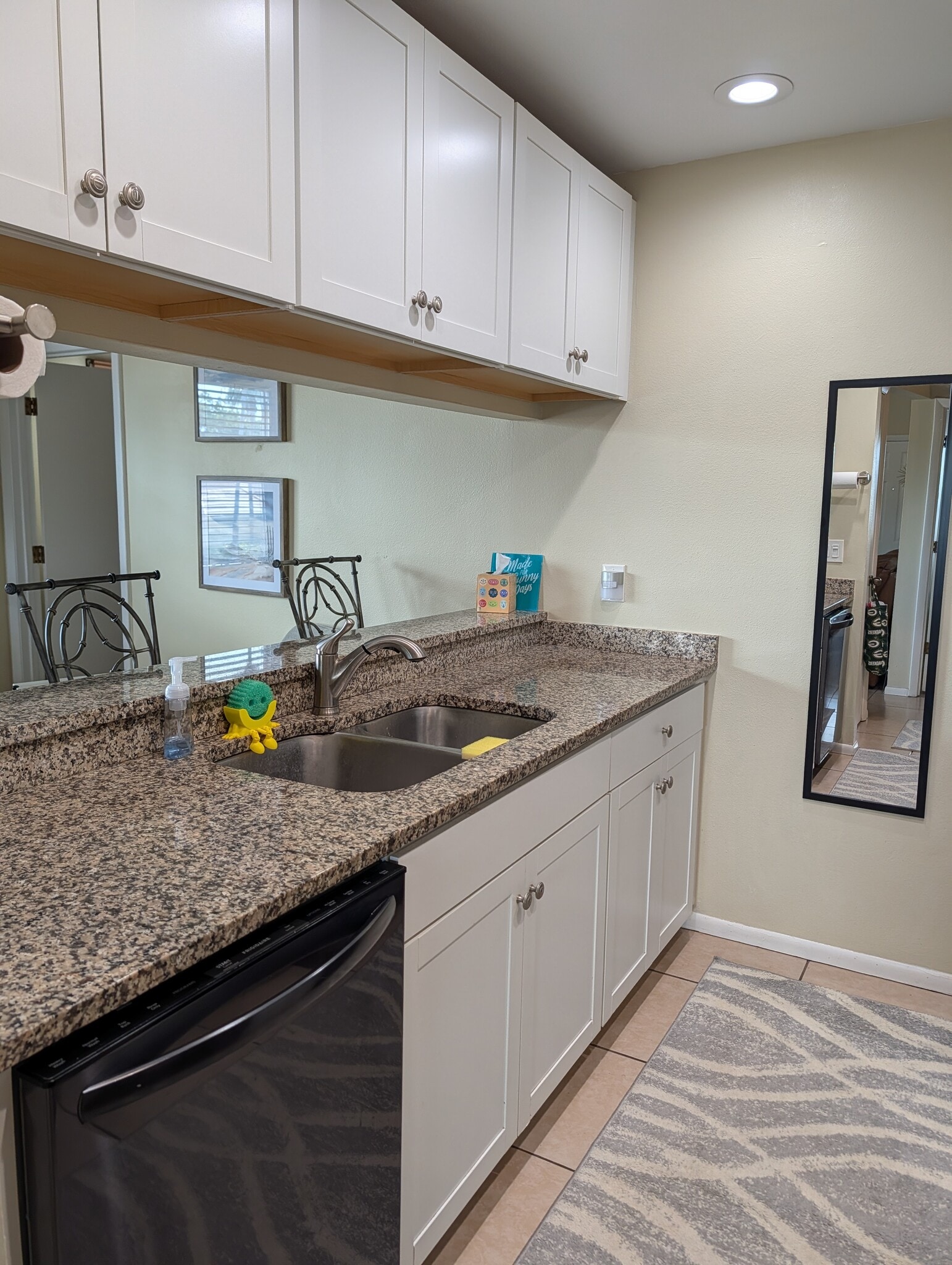 Kitchen - 3822 59th Ave W