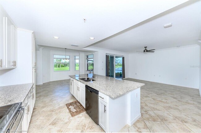 Building Photo - 14091 Heritage Landing Blvd