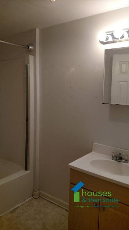 Building Photo - 469 Lindley Rd