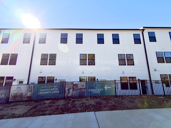 Building Photo - 1504 Crescent Townes Wy