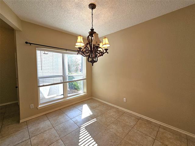 Building Photo - 2705 Francisco Dr