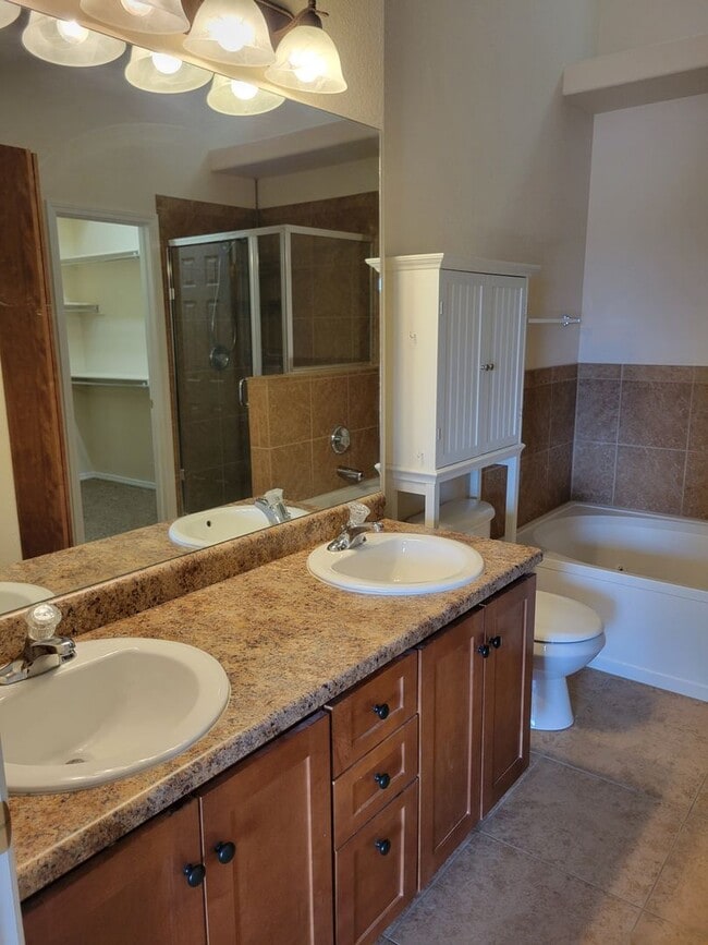 Building Photo - 4326 Susie View