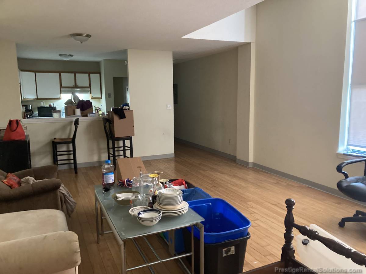 Building Photo - 9 Saint Joseph St