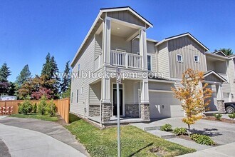 Building Photo - 3 Bed, 2.5 Baths with Loft and Covered Balcony off the Primary Suite