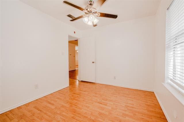 Building Photo - 1321 Mercedes St