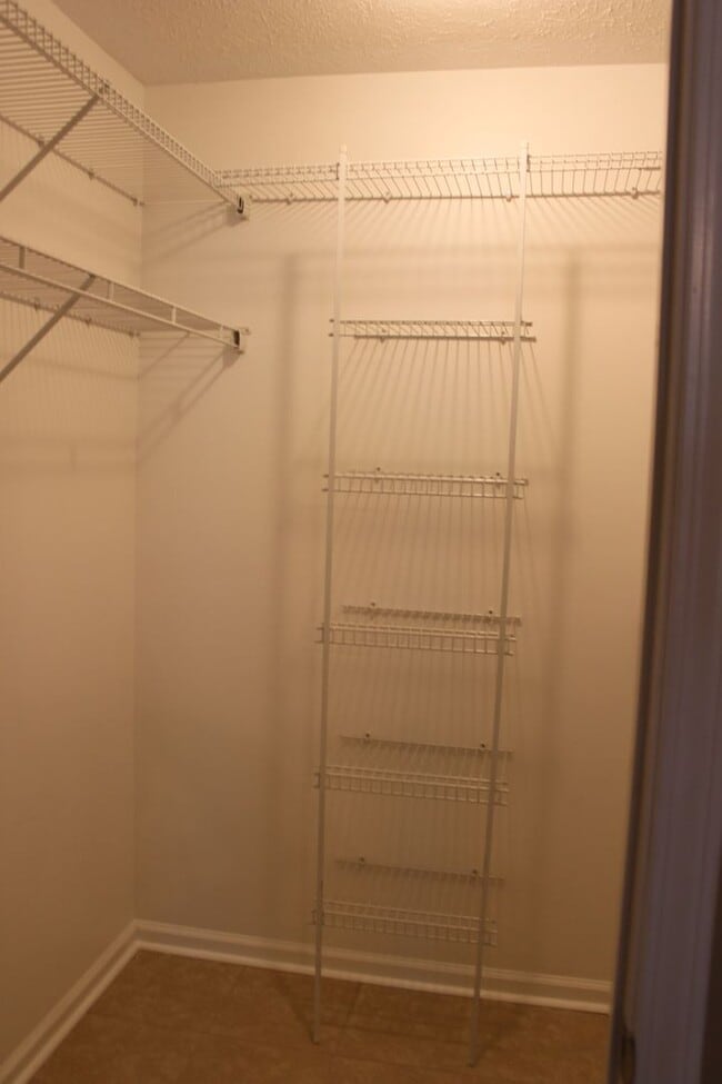 Building Photo - 220 Bear Trail