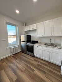 Building Photo - 511 Union St