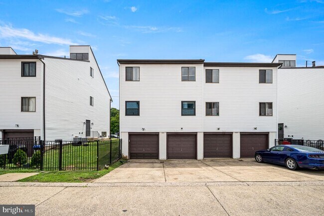 Building Photo - 9578 State Rd.