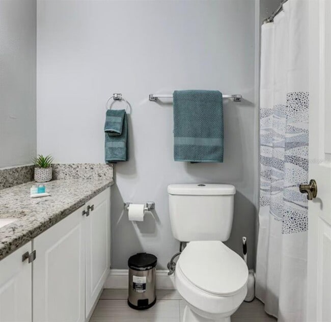 Building Photo - 2704 Club Cortile Cir