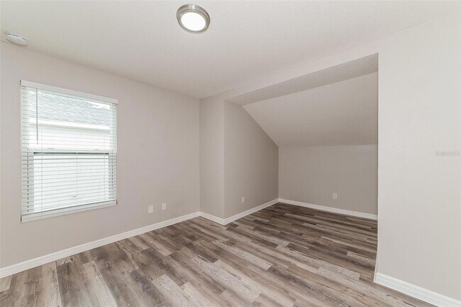 Building Photo - 15332 Skip Jack Loop