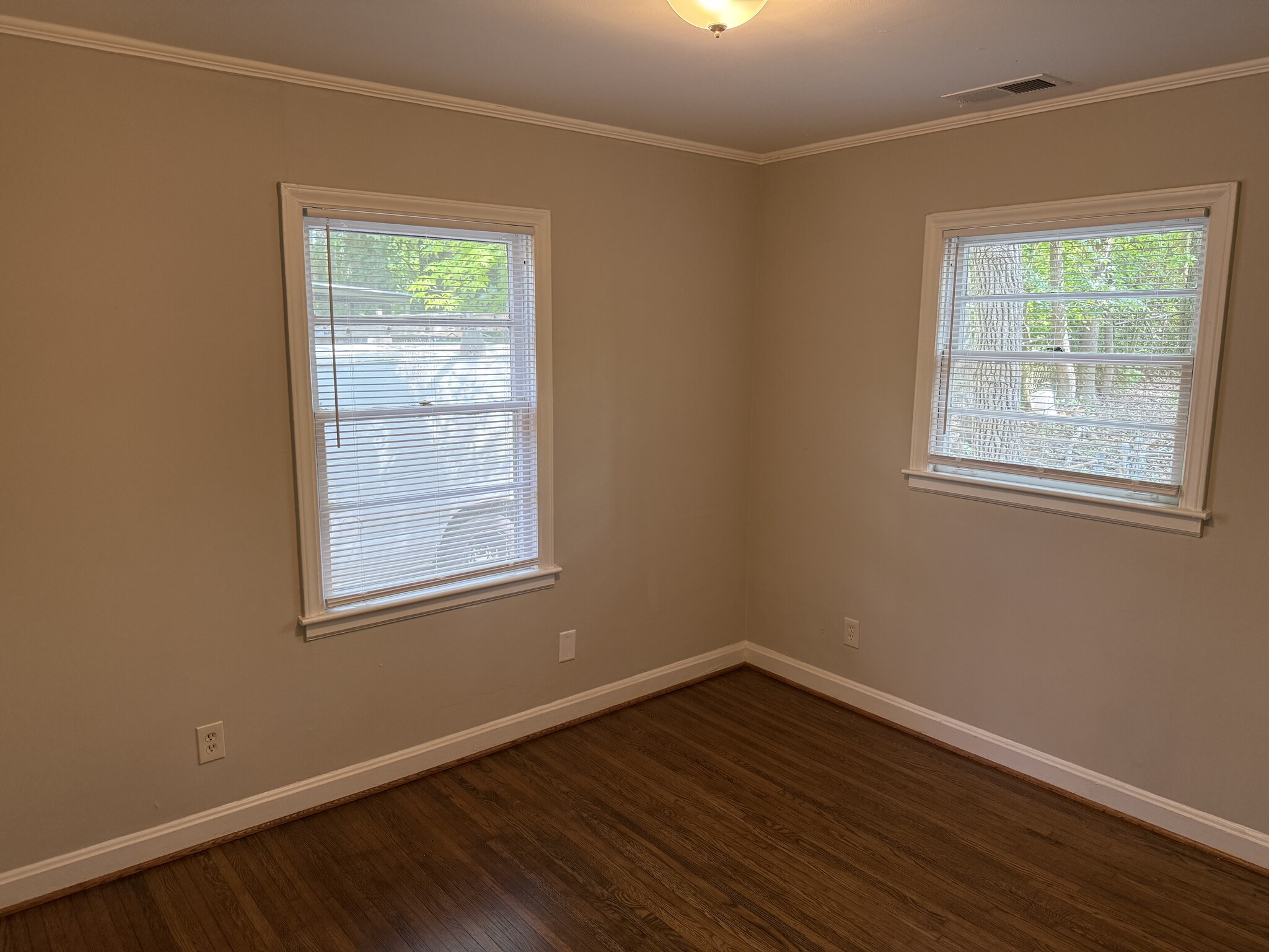 Building Photo - 3818 Winfield Dr