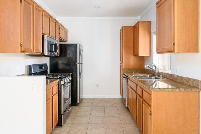 Building Photo - Rancho Mission Trails Condo