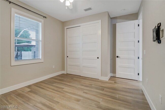 Building Photo - 4641 Santiago Ln