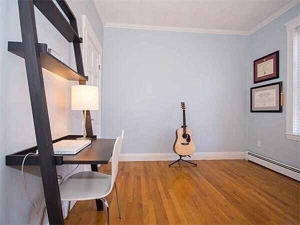 Building Photo - 451 Park Dr