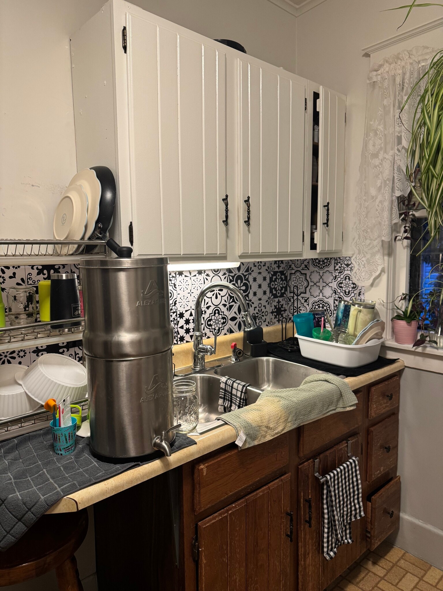 Building Photo - 271 Linden Ave