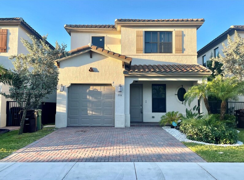 Primary Photo - 3316 W 98th Pl