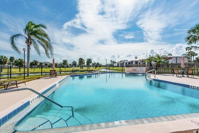 Building Photo - 2727 N Wickham Rd