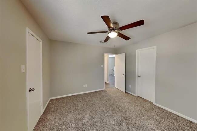 Building Photo - 12258 Cardston Ct