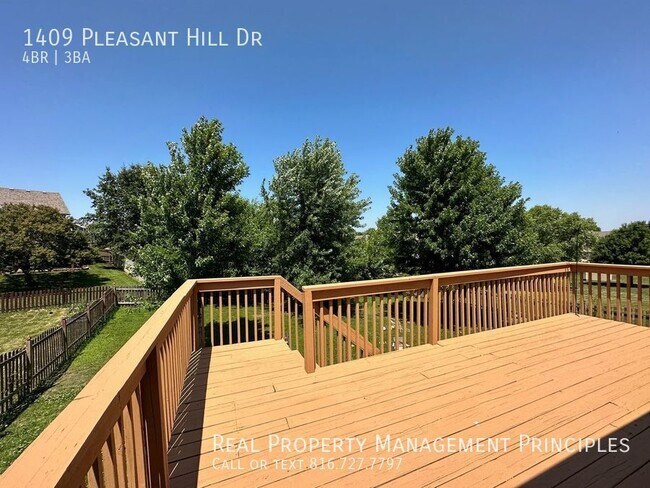 Building Photo - 1409 Pleasant Hill Dr