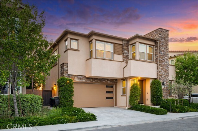 Building Photo - 545 Serrano Summit Dr