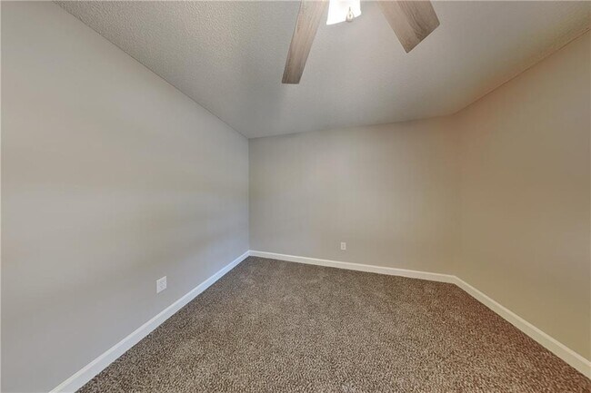 Building Photo - 707 Ketch Cove