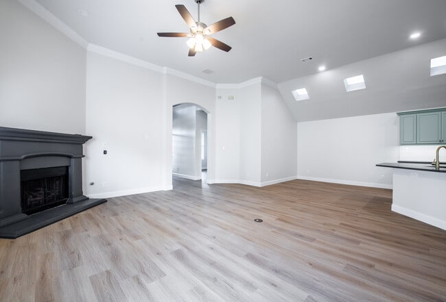 Building Photo - 1814 Morning Glory