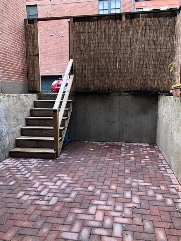 Building Photo - 78 W Concord St