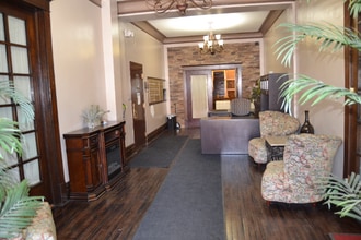 Building Photo - 160 Fayette St