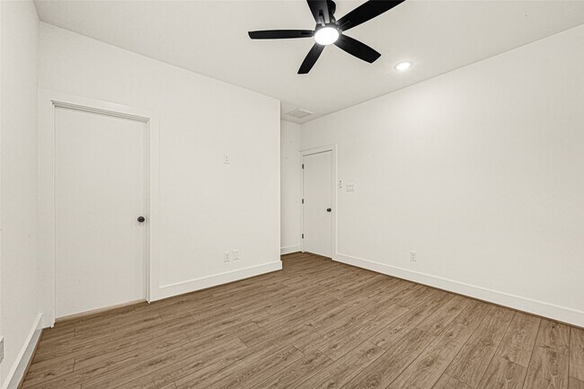 Building Photo - 409 Calloway St