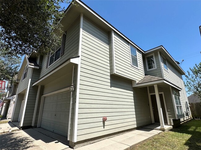 Building Photo - 11850 Ramla Place Trail