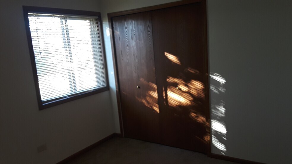 Building Photo - 15812 Peggy Ln
