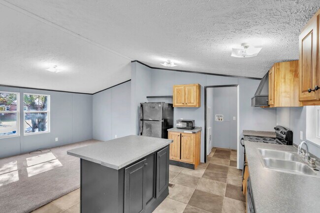 Building Photo - 1 Alice St