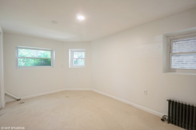 Building Photo - 4523 N Campbell Ave