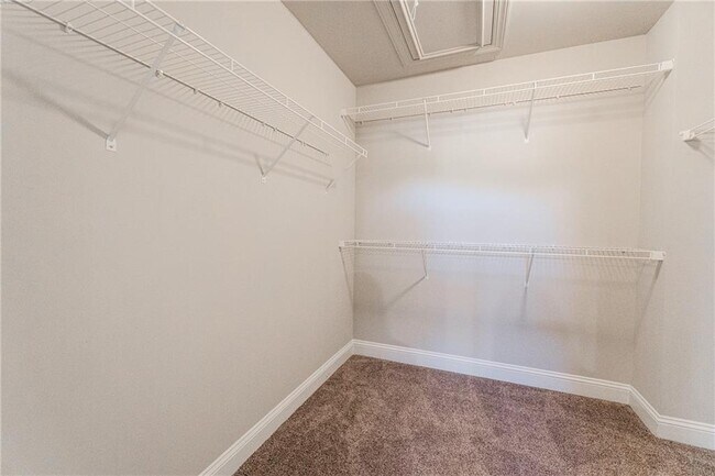 Building Photo - 5499 Terrace Bend Pl