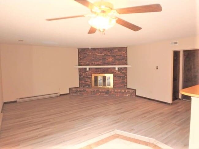 Building Photo - Nice 3 Bed 2 Bath House In SW Columbia!