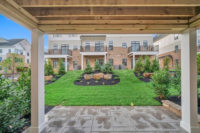 Building Photo - 9 SCENIC TERRACE
