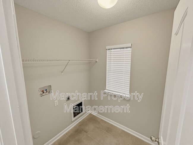 Building Photo - 776 Waterbrook Ln