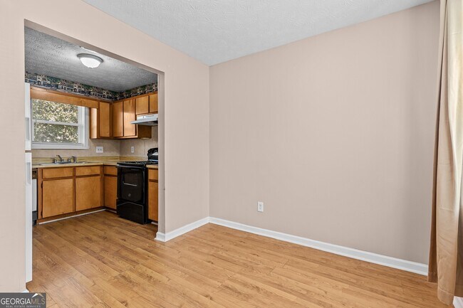 Building Photo - 236 Mateo Walk