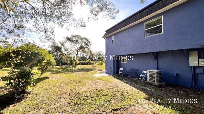 Building Photo - 10441 Buck Rd