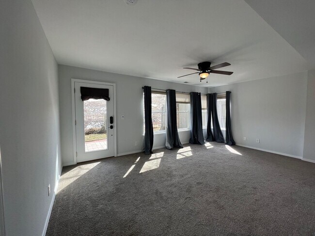 Building Photo - 3066 Alpine Creek Rd