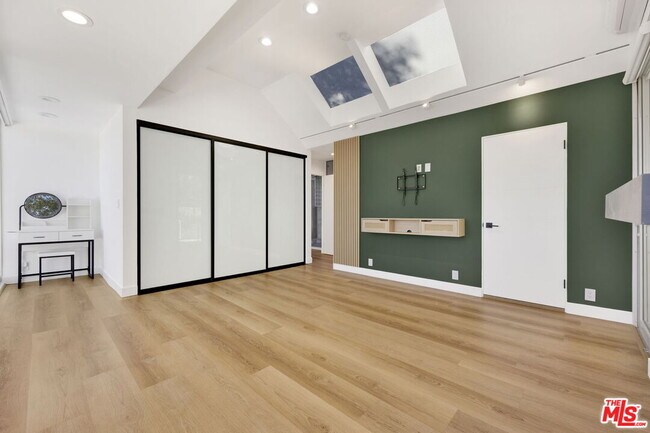 Building Photo - 4051 Weslin Ave