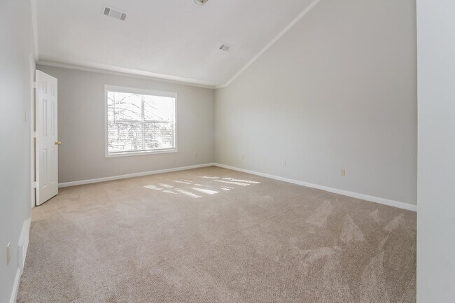 Building Photo - 7172 Market Square Dr